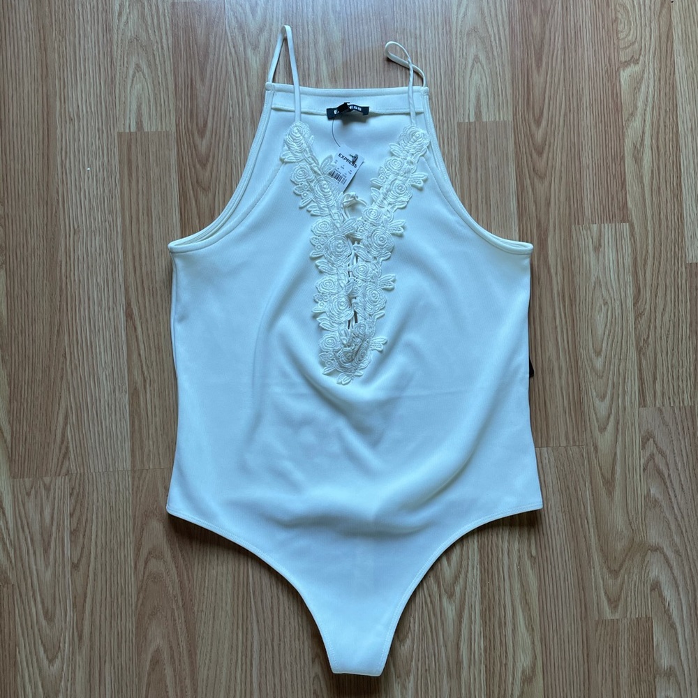 EXPRESS WHITE BODY SUIT